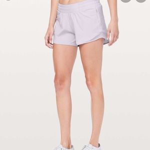 Lululemon Hotty Hot Shorts 4” Size 6